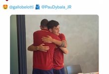 【乐玩LEWIN】罗马官推晒贝洛蒂和迪巴拉拥抱照,两人曾在巴勒莫做过队友-乐玩真人线上娱乐