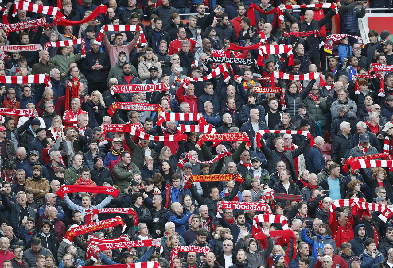利物浦提醒远征那不勒斯球迷：不要独自闲逛，以及身着红色服装