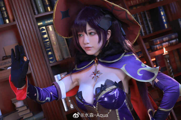 Cosplay：原神 性感女神莫娜cos 绝美身材高还原 @水淼-Aqua