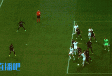 【乐玩LEWIN】半场前法兰克福球员手球，裁判未做判罚-乐玩真人线上娱乐