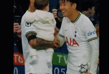 【乐玩LEWIN】憨憨本憨!孙兴慜看到罗梅罗孩子,开启“怪蜀黍”逗娃模式?-乐玩真人线上娱乐