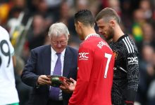 【乐玩LEWIN】一日为师，终身为父❤️弗格森为C罗颁奖，看笑得多开心-乐玩真人线上娱乐