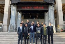 【乐玩LEWIN】又去拜了？国安主帅斯坦利再次前往五莲山打卡-乐玩真人线上娱乐