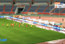 【乐玩LEWIN】刘洋抢点头球破门!孙准浩角球送助攻-乐玩真人线上娱乐