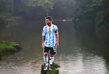 【乐玩LEWIN】球迷的狂热!印度小镇球迷制作梅西巨幅广告牌,放在河中央-乐玩真人线上娱乐