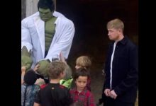 【乐玩LEWIN】德布劳内晒万圣节绿巨人视频：这就是哈兰德摘掉面具后的样子-乐玩真人线上娱乐