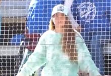 【乐玩LEWIN】未约而至？皮克、夏奇拉同场观战儿子比赛，夏奇拉激动秀舞助威-乐玩真人线上娱乐