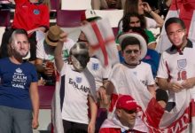 【乐玩LEWIN】?四大天王！看台球迷面带凯恩、皮克福德、马奎尔、斯特林面具-乐玩真人线上娱乐