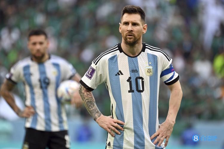 记者预测阿根廷vs墨西哥首发：梅西、利桑德罗出战 后防更换三人