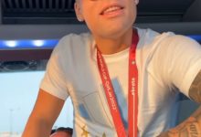 【乐玩LEWIN】夺冠了就是开心!恩佐晒劳塔罗手拿鼓槌+戴墨镜霸气庆祝视频-乐玩真人线上娱乐