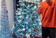 【乐玩LEWIN】内马尔晒蓝色圣诞树和埃菲尔铁塔模型:圣诞快乐??-乐玩真人线上娱乐