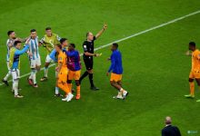 【乐玩LEWIN】?邓弗里斯染红全过程:与迪巴拉言语冲突,愤怒想冲向他被抱住-乐玩真人线上娱乐