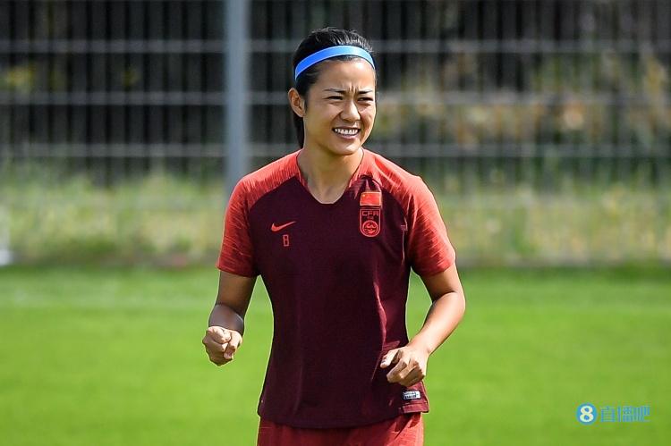 李佳悦谈留洋：曾放弃去美国踢球 这次有西班牙意大利球队邀请我
