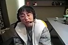 【乐玩LEWIN】水晶哥看WBG爆冷被TT零封血虐：焕烽第一跑过去握手的！-乐玩真人线上娱乐