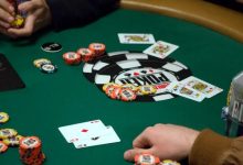 【EV扑克】牌局分析:同花牌面的顶两对该怎么游戏?-乐玩真人线上娱乐