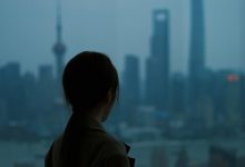 【乐玩LEWIN】甜!余霜分享与管泽元夫妻互相拍照:把管哥拍得那么帅?-乐玩真人线上娱乐