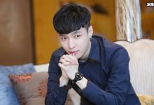 【乐玩LEWIN】张艺兴被粉丝堵车里,翘着二郎腿一脸冷漠网友:这叫成长-乐玩真人线上娱乐