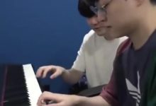 【乐玩LEWIN】真峡谷钢琴家？DK发布ShowMaker和Canyon练习弹钢琴花絮～-乐玩真人线上娱乐