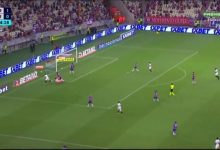 【乐玩LEWIN】神锋本色?36岁苏亚雷斯小角度打穿门将小门，本赛季已进20球！-乐玩真人线上娱乐