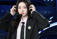 【乐玩LEWIN】灵儿分享今天工作花絮美照?粉色衬衫可爱,Oversize西装反差风-乐玩真人线上娱乐