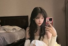 【乐玩LEWIN】解说Rita晒照:白黄色连衣裙,冷淡气质宛如18岁小公主?-乐玩真人线上娱乐