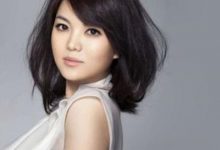 【乐玩LEWIN】李湘晒王诗龄照片小姑娘对镜头又蹦又跳，网友：王家有女初长成-乐玩真人线上娱乐