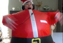 【乐玩LEWIN】主打抽象！水晶哥身着充气圣诞老人服装 祝粉丝圣诞快乐！-乐玩真人线上娱乐