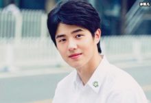 【乐玩LEWIN】刘昊然素颜被粉丝拍到,用手挡脸粉丝称呼太可爱了-乐玩真人线上娱乐