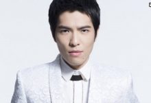 【乐玩LEWIN】萧敬腾默默承认恋情，经纪人在台下注视着他，羡慕-乐玩真人线上娱乐