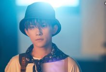 【乐玩LEWIN】易烊千玺《朋友请听好》最新造型曝光,低头读信帅气认真-乐玩真人线上娱乐