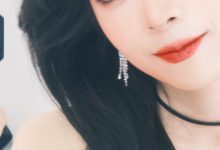 【乐玩LEWIN】有时候真羡慕管哥！主持余霜晒照：黑发黑裙尽显成熟韵味-乐玩真人线上娱乐