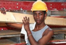 【乐玩LEWIN】RNG发布招聘信息未明示工资遭质疑：不给钱？让人打黑工是吧！-乐玩真人线上娱乐