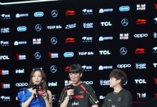 【乐玩LEWIN】女主持人余霜分享做客北京JDG主场工作照:蓝色连衣裙韵味拉满-乐玩真人线上娱乐