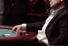 【EV扑克】讨论 | 我们是否应该在河牌过牌,以诱使对手因错过听牌而进行诈唬?-乐玩真人线上娱乐