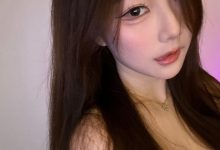 【乐玩LEWIN】我的天?解说Kitty分享美照:蕾丝边内衣展现出众身材!-乐玩真人线上娱乐