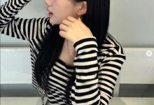 【乐玩LEWIN】男友视角！LCK美女主持晒照：条纹衫配短裙 元气满满~-乐玩真人线上娱乐