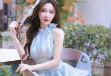 【乐玩LEWIN】KPL官方解说小鹿晒照：是油画?️里走出来的feel了不～ ​​​-乐玩真人线上娱乐