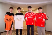 【乐玩LEWIN】TES分享与HLE下路双人组互换队服合照:老朋友相见-乐玩真人线上娱乐