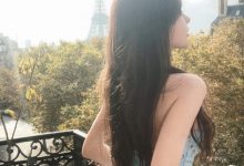 【乐玩LEWIN】刘海美女!美女解说Rita分享巴黎旅游照:明信片、埃菲尔铁塔-乐玩真人线上娱乐