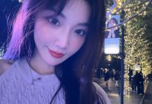 【乐玩LEWIN】KPL解说小鹿晒照:紫色💜两件套毛衣 祝我们EverythingWins🎄-乐玩真人线上娱乐