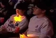 【乐玩LEWIN】那本应该是我的位置啊!LCK现场抓拍到Gumayusi和朋友在现场观赛-乐玩真人线上娱乐
