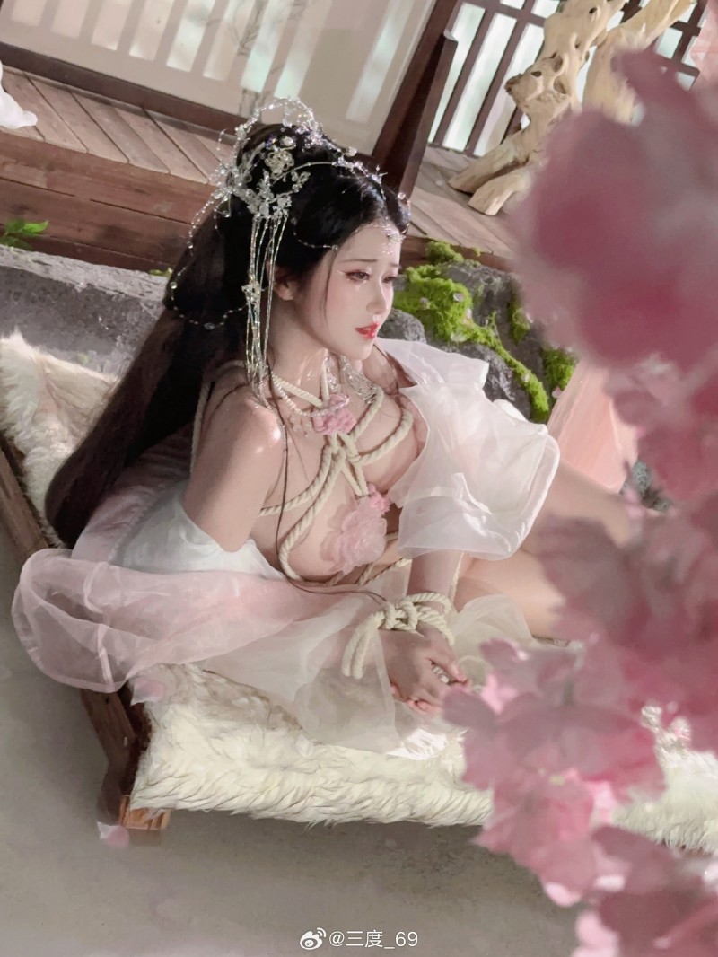 Cosplay：仙宗的小师姐竟是合欢宗圣女@三度_69