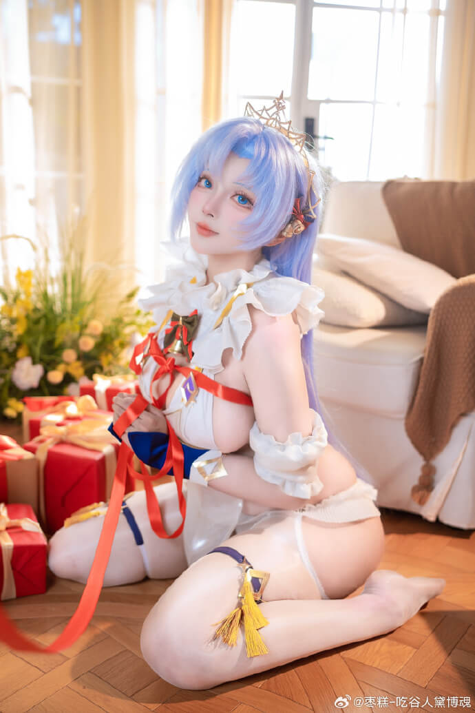 Cosplay：交错战线 波塞冬cos乙巳逢春 @枣糕
