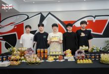 【乐玩LEWIN】JDG分享Scout生日返图：大家一起给多多唱了生日歌-乐玩真人线上娱乐