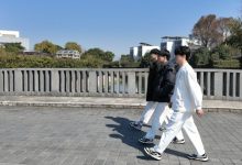 【乐玩LEWIN】被军训了？iG分享选手走路姿势：有这样的同步率做什么都会成功的-乐玩真人线上娱乐