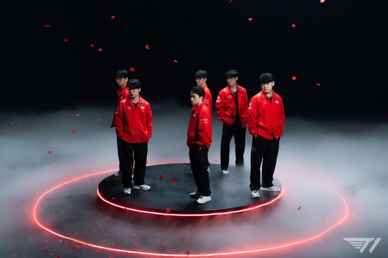 T1战队总监深夜长文：认可Smash、感谢教练团队、解释Gumayusi替补