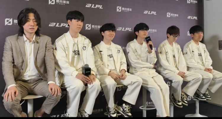 iG赛后群访 TheShy：距离下场没多少时间了 要把自己状态恢复过来