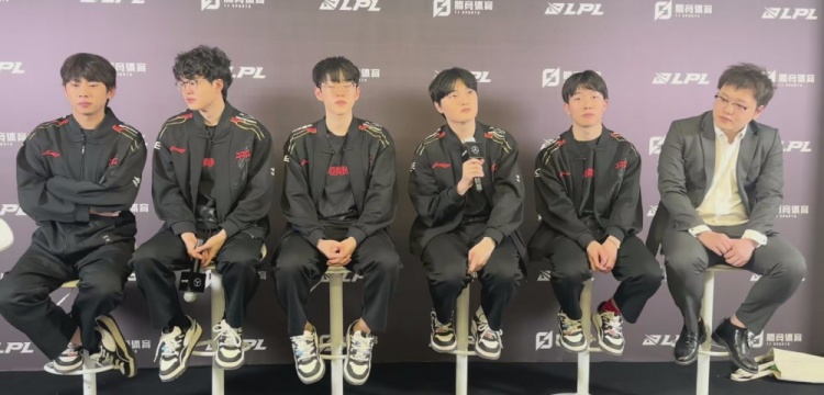 两极反转？JDG教练：AL今天玩的像我们之前玩的 我们刚好反过来