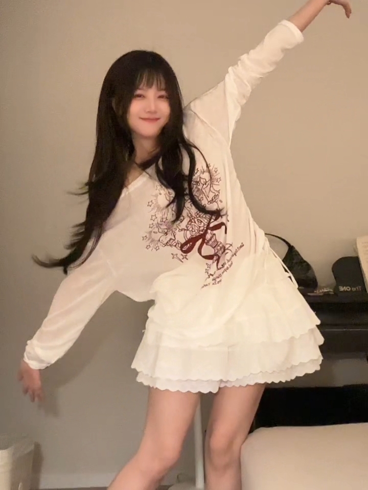 元气小驼！骆歆深夜晒照：一早起来看到也能有满满活力的一天喔！