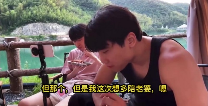 Doinb回应休赛期不打组排:NIP掉入涅槃了 要户外调整一下心态